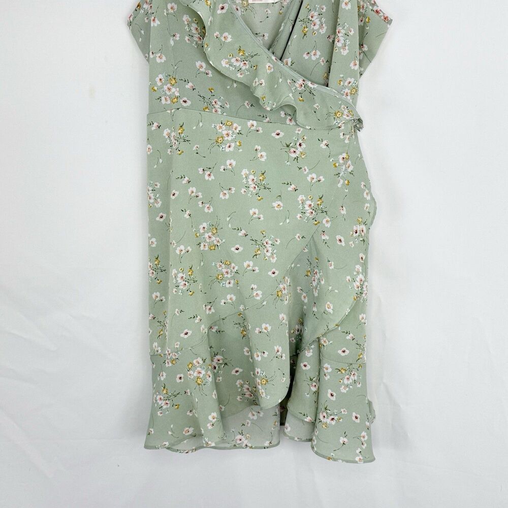 ROMWE Wrap Dress  Green Floral Size US 14 Summer Dress - Picture 13 of 16